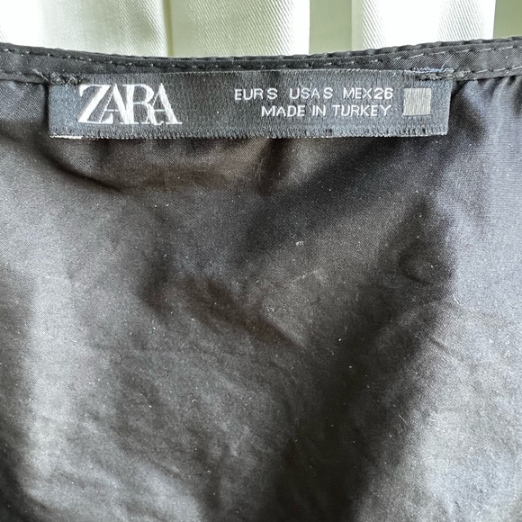 Zara - small - black statement top - peplum with inner mesh polka dot tank & bow - Picture 5 of 6